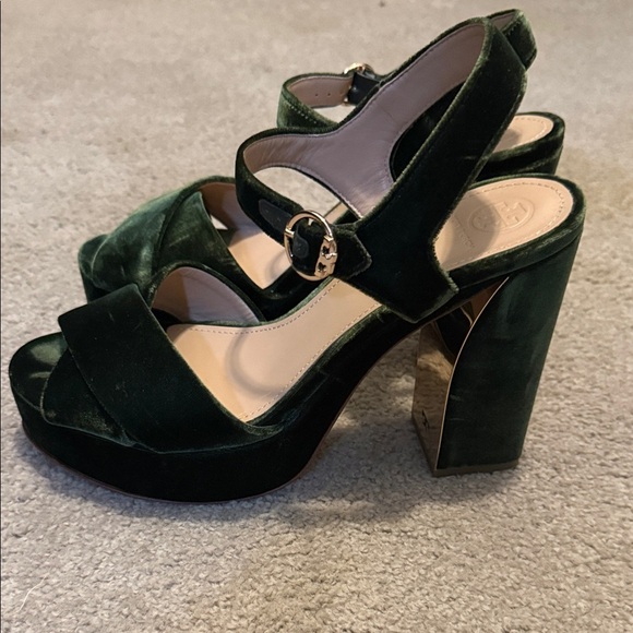 Tory Burch Green Velvet Heeled Sandals - Picture 2 of 13